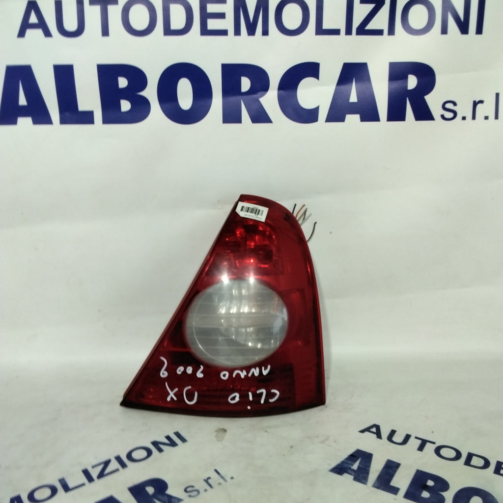 Right taillight Renault Clio year 2004 code: 8200071414 (sf9p1)