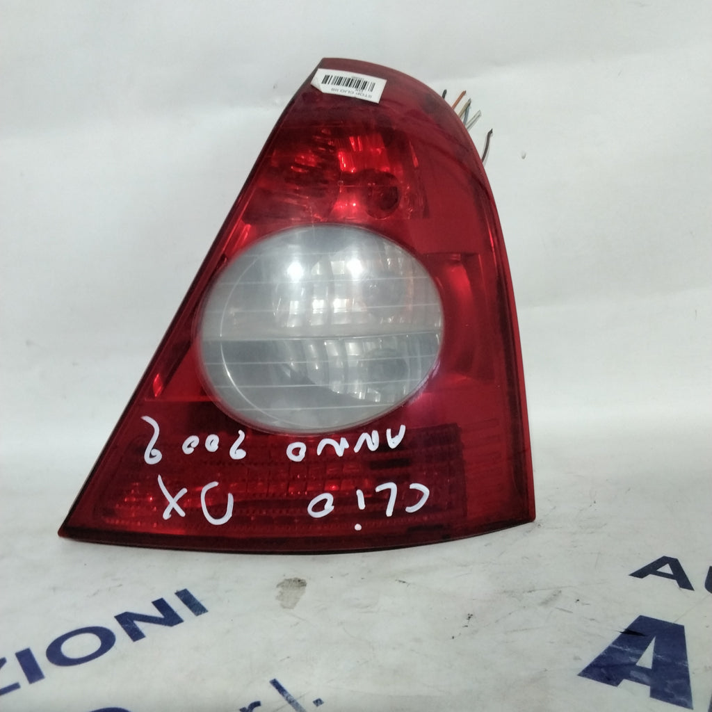 Right taillight Renault Clio year 2004 code: 8200071414 (sf9p1)