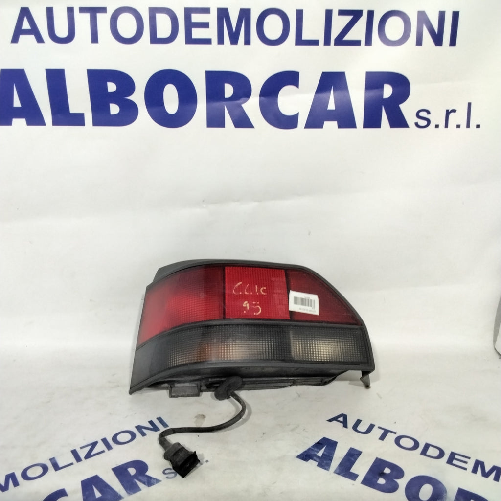 Renault Clio left tail light year 1995 code: 7700796117 (sf9p1)