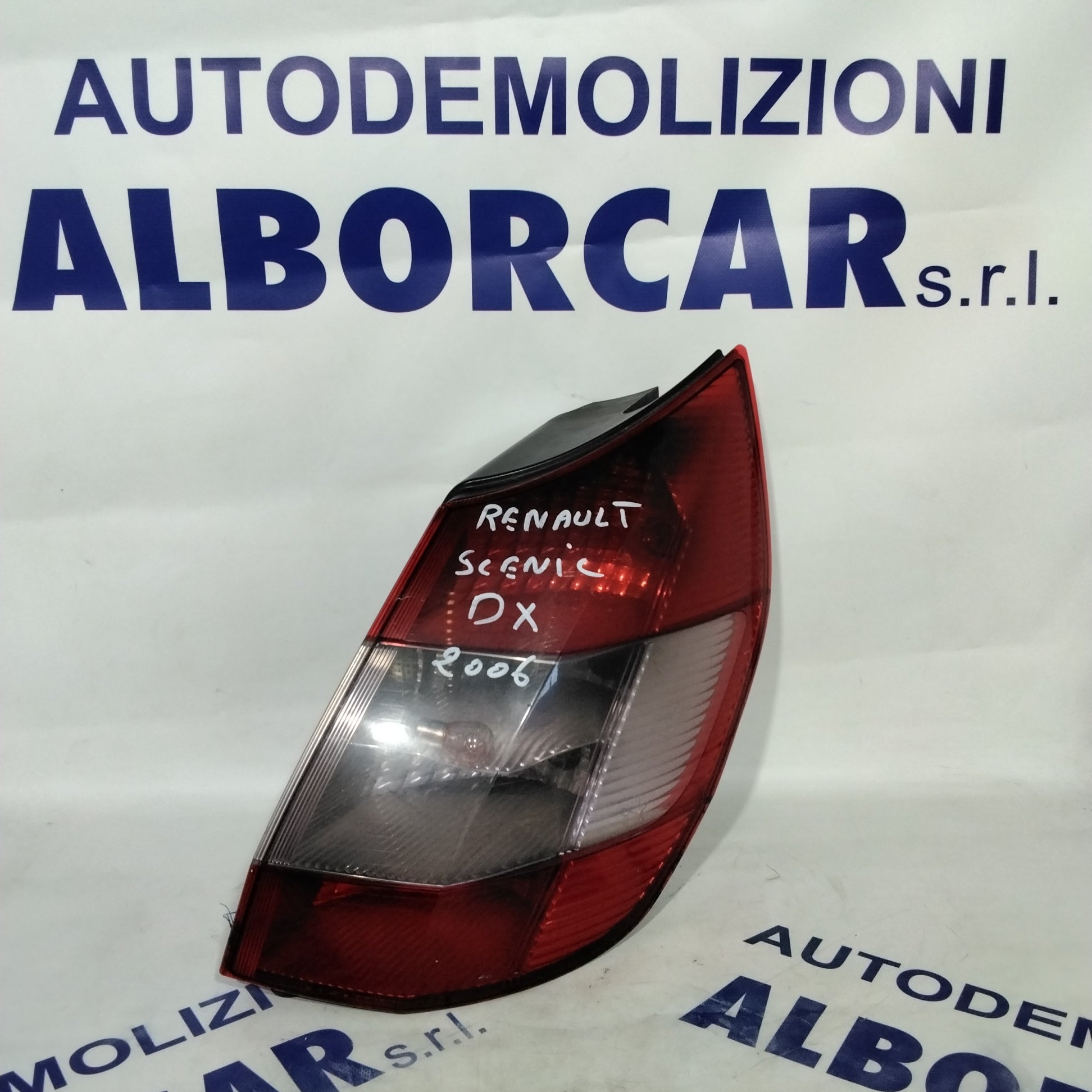 Fanale stop renault scenic destro anno 2006 codice :82000127702 (sf9p1)