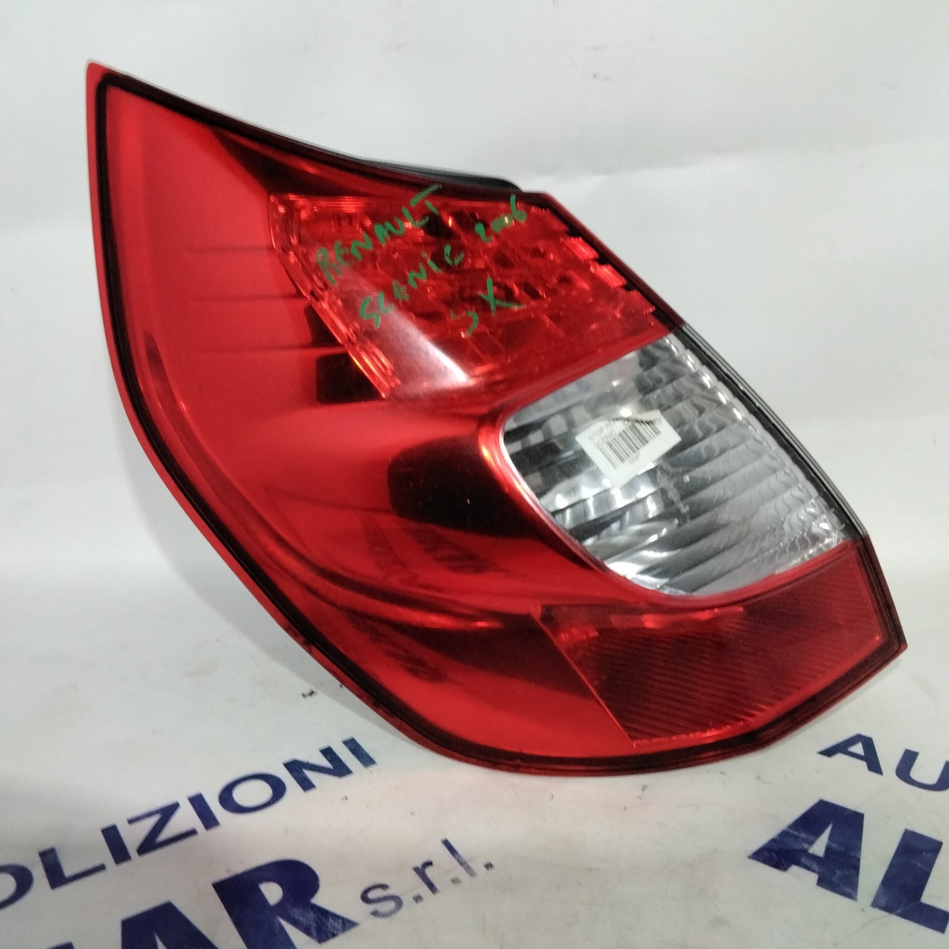 Renault Scenic left tail light year 2006 code: 8200474328 (sf9p1)