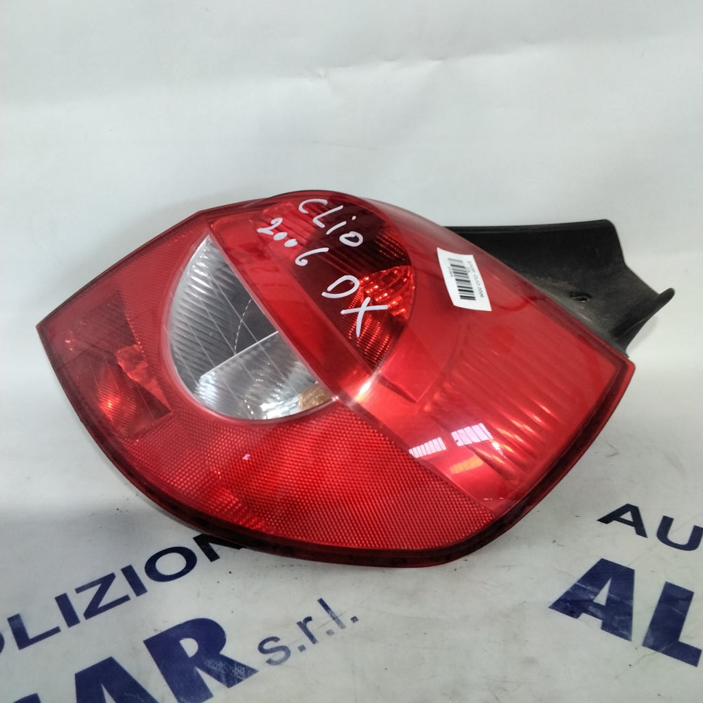 Renault Clio right stop light year 2006 code: 89035080 (sf9p1)