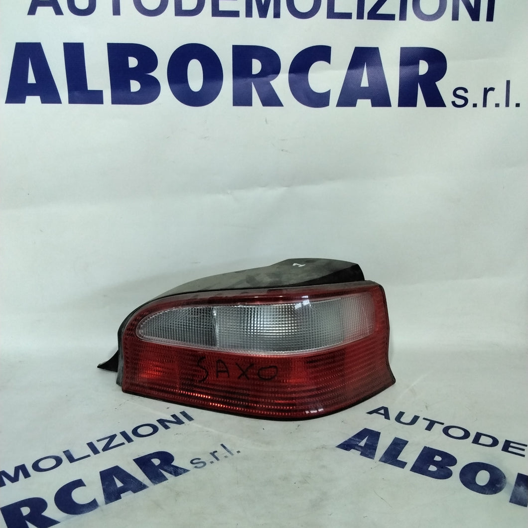 fanale stop destro citroen saxo  anno 1998