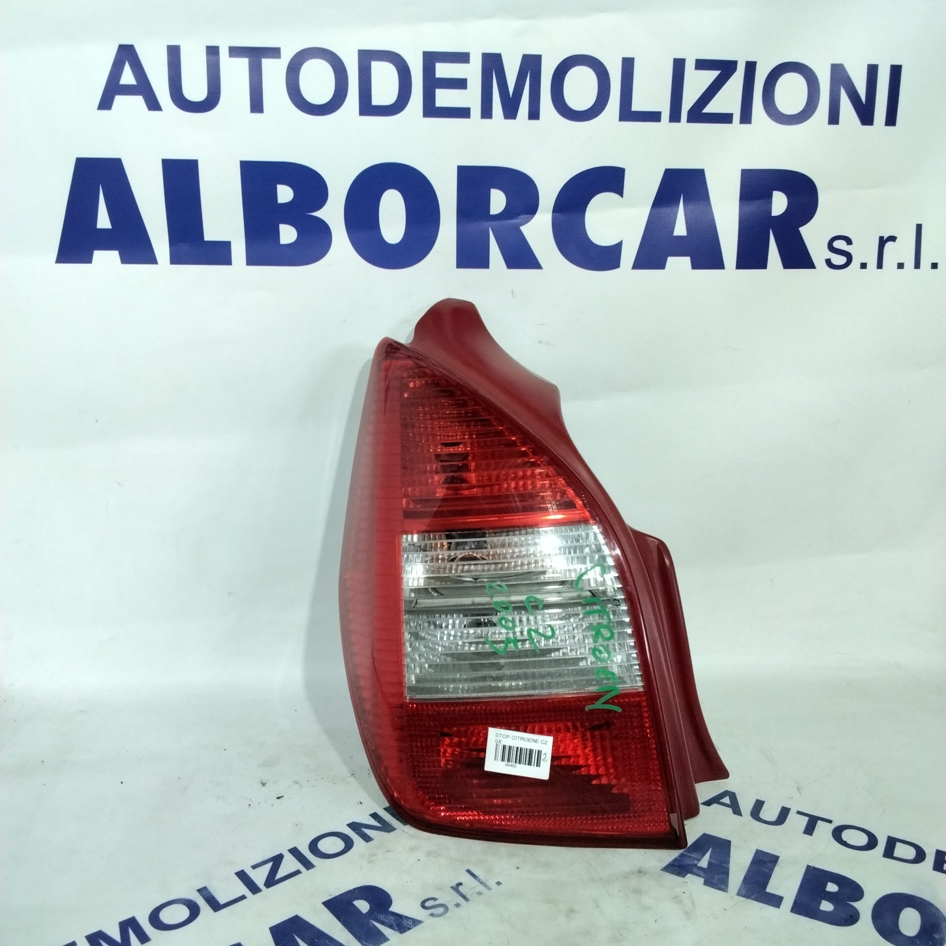 Left stop light Citroen C2 year 2005 code: 968028378000