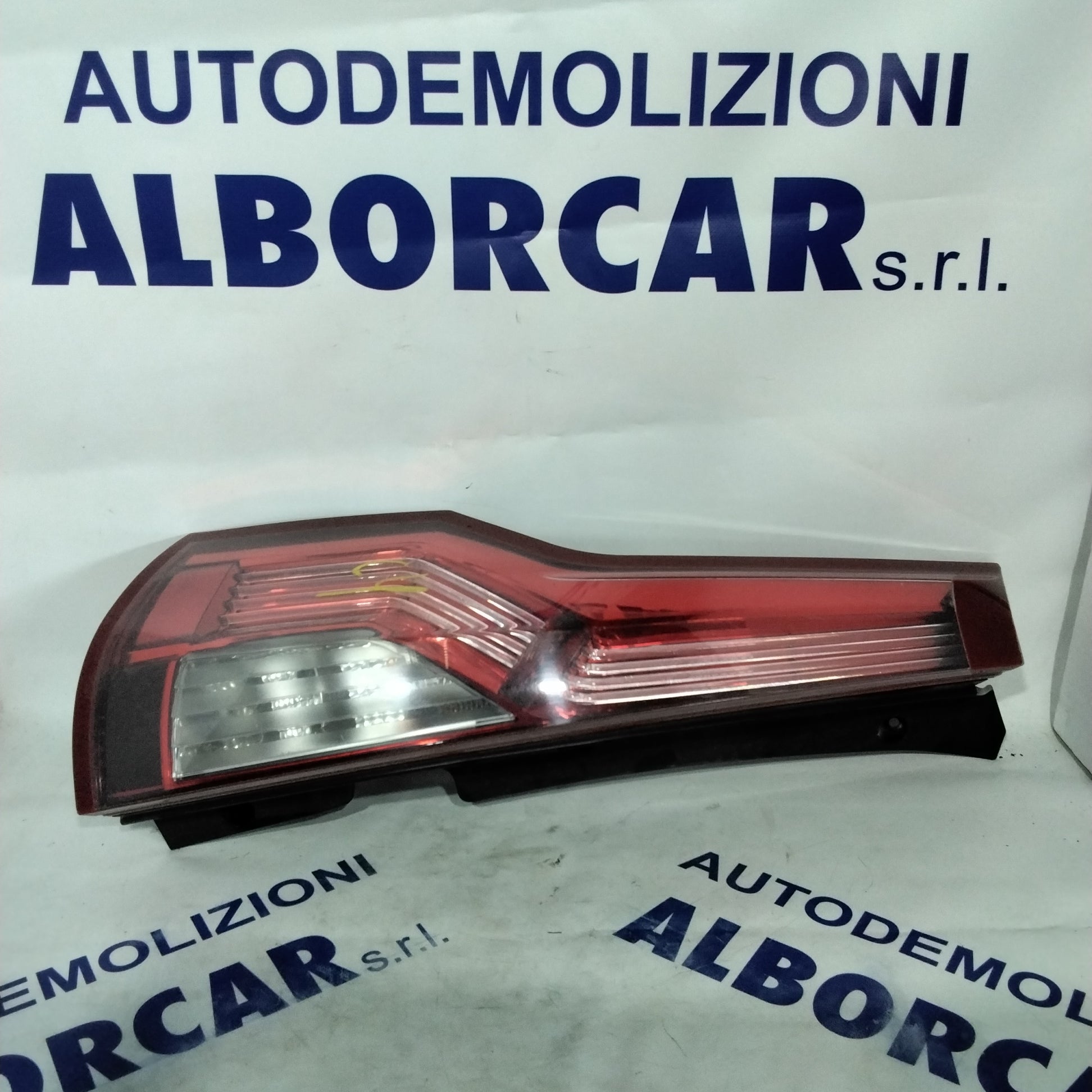 right rear light Citroen C4 Picasso year 2008 code 00946601