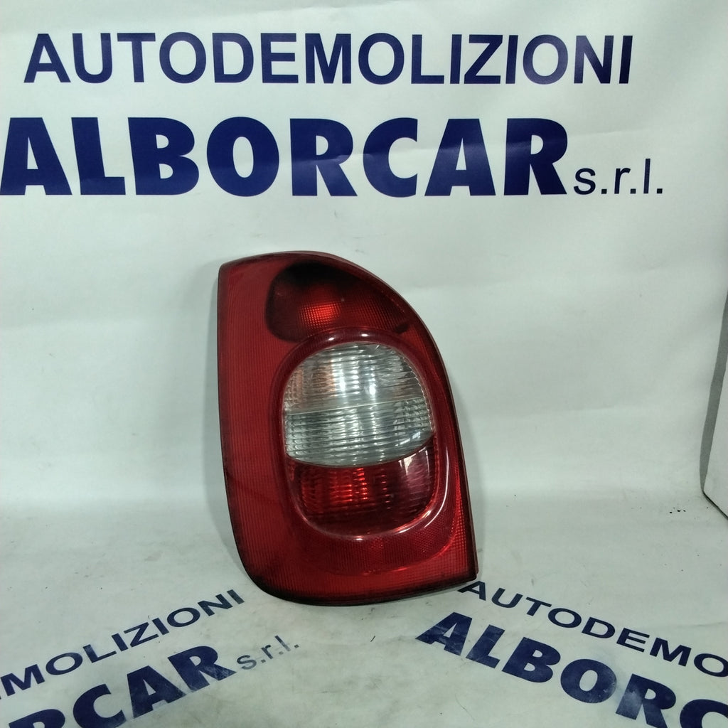 Left stop light Citroen Xsara year 2002 code: 9631564080 (sf9p2)