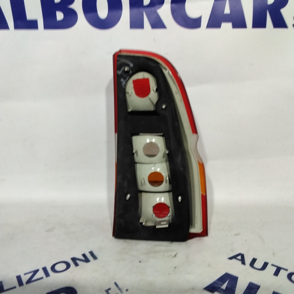 Ford Escort left tail light year 1998 code: 91AG13A603 (sf9p2)