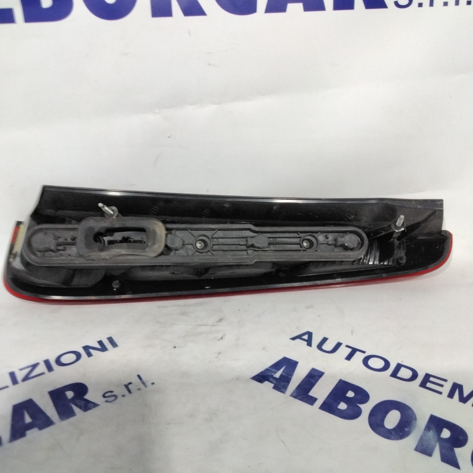 right Ford Cmax tail light year 2003 part number 3M5113N411AA