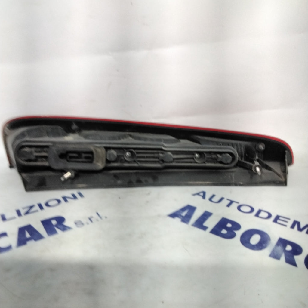 left stop light Ford Cmax year 2003 code 3M5113N411AA