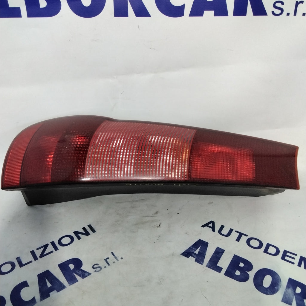 Fanale stop posteriore sinistro fiat punto 1^serie