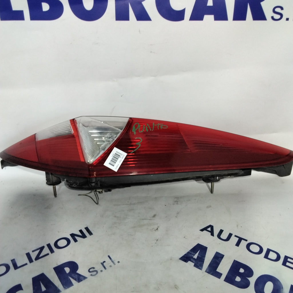 tail light Fiat Punto 3rd series right year 2004 code: 286202