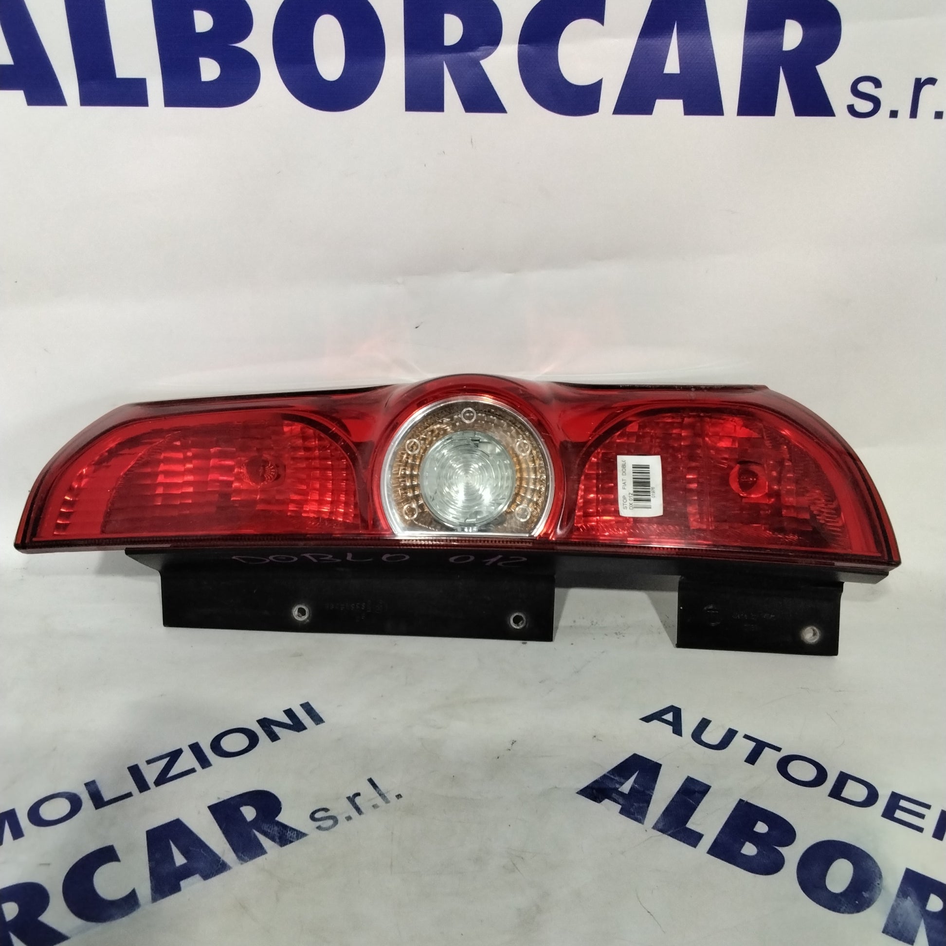 right tail light Fiat Doblò year 2012 code 00518106730
