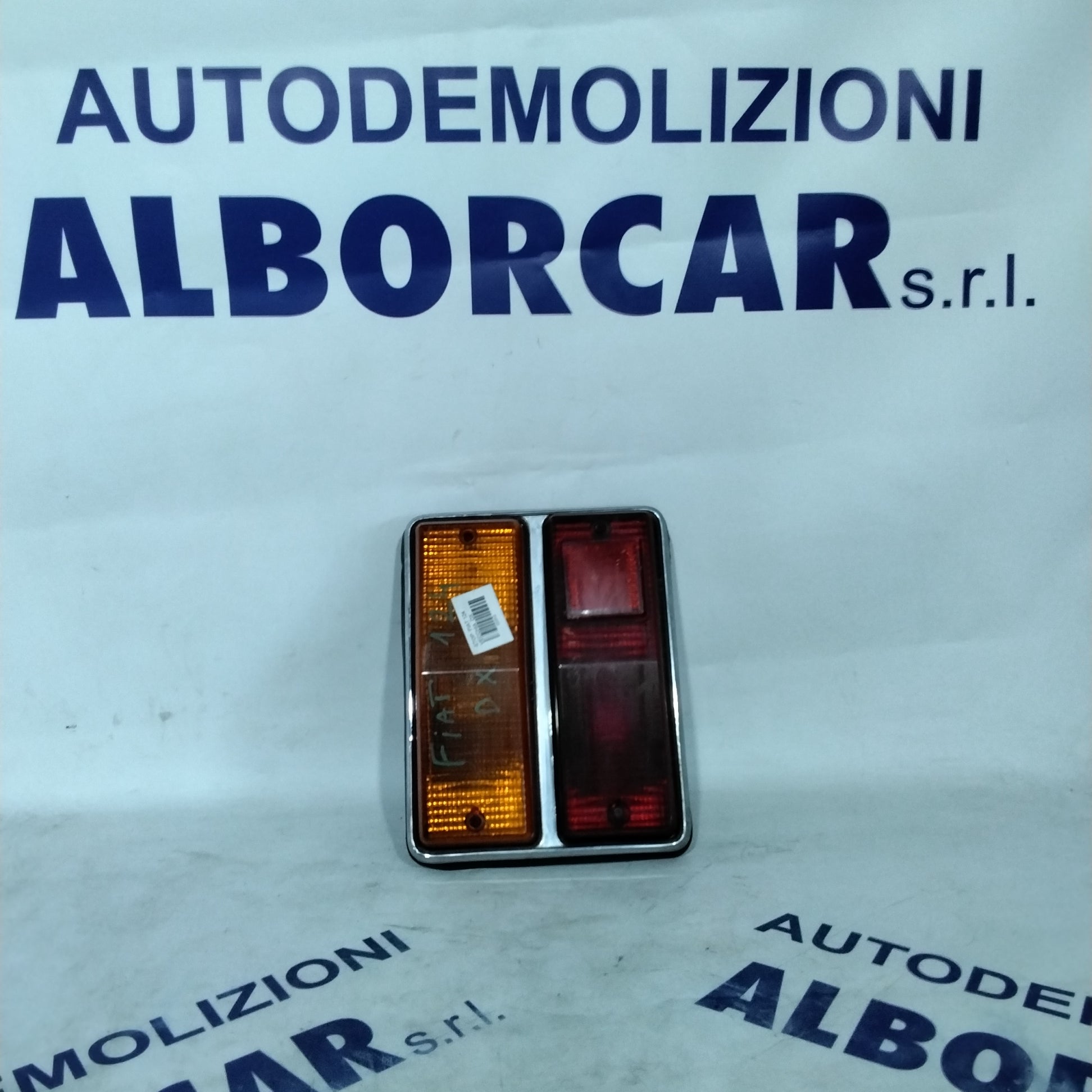 fanale stop  destro fiat 124 anno 1974