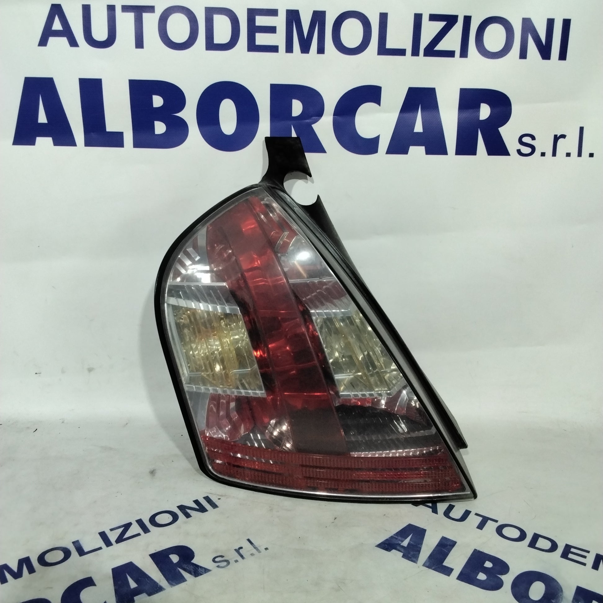 fanale stop sinistro fiat stilo 3 porte anno 2004 codice 468237064/FST3DTL