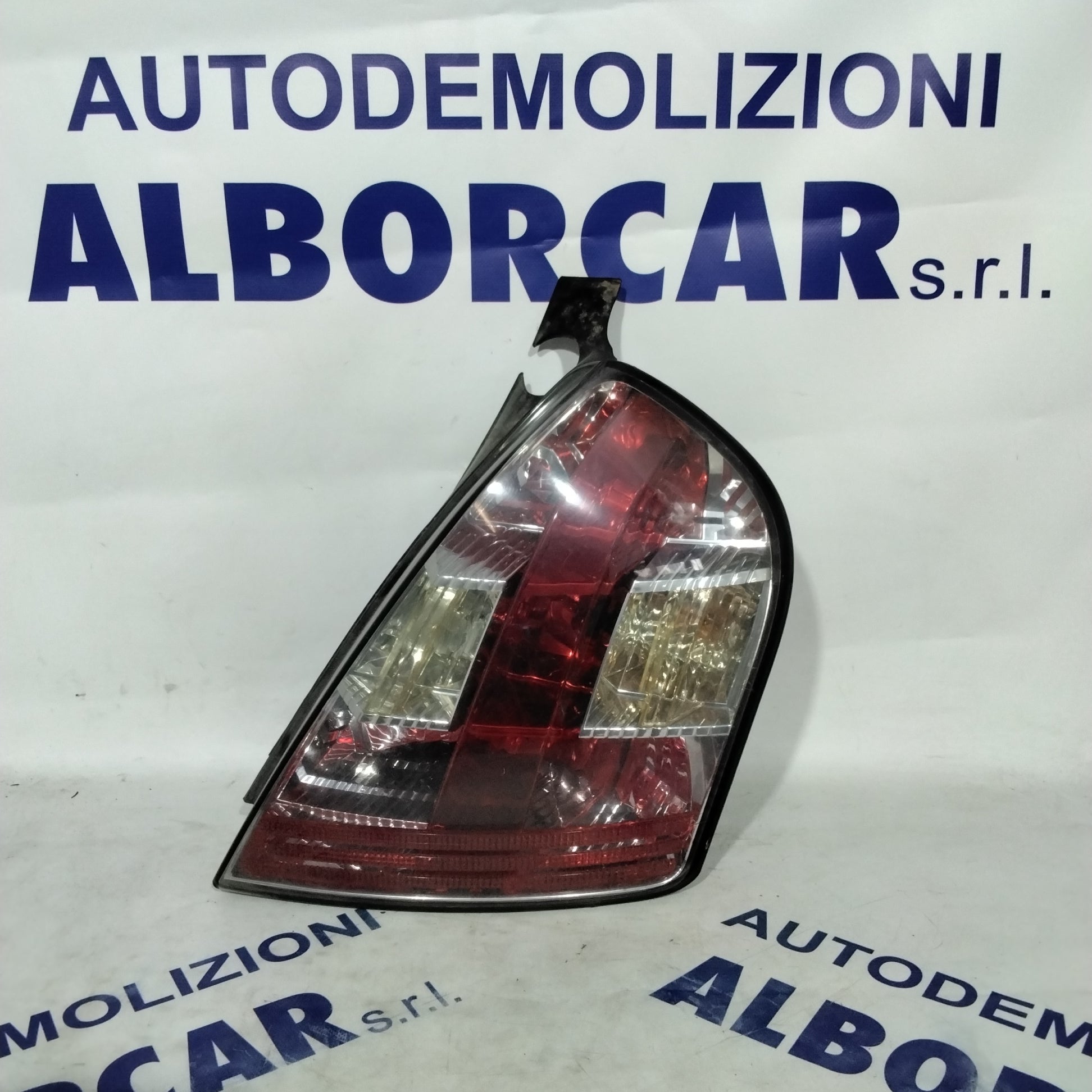 fanale stop destro  fiat stilo 3 porte anno 2004 codice 46823705
