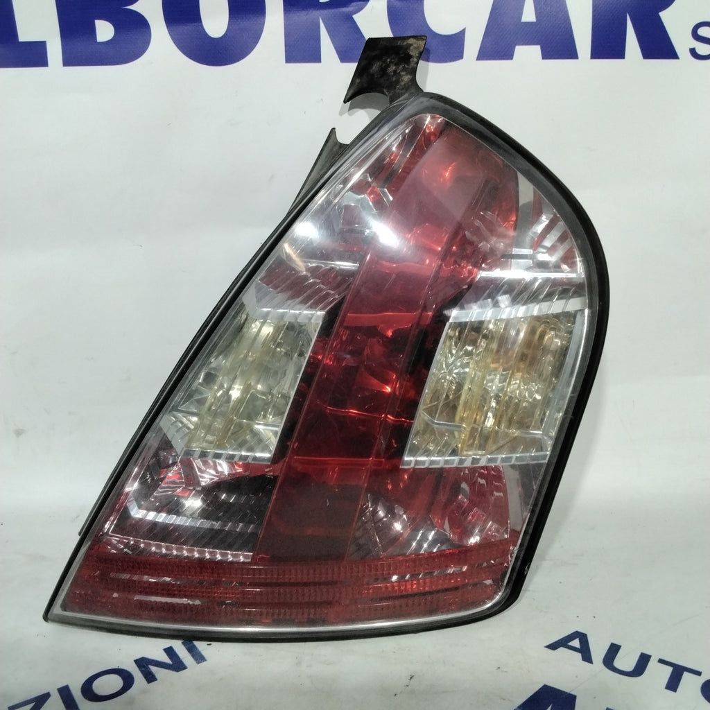 fanale stop destro  fiat stilo 3 porte anno 2004 codice 46823705