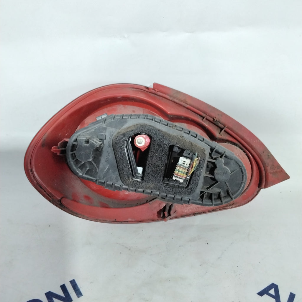 Toyota Aygo taillight year 2007 code: 815500H020 (sf9p1)