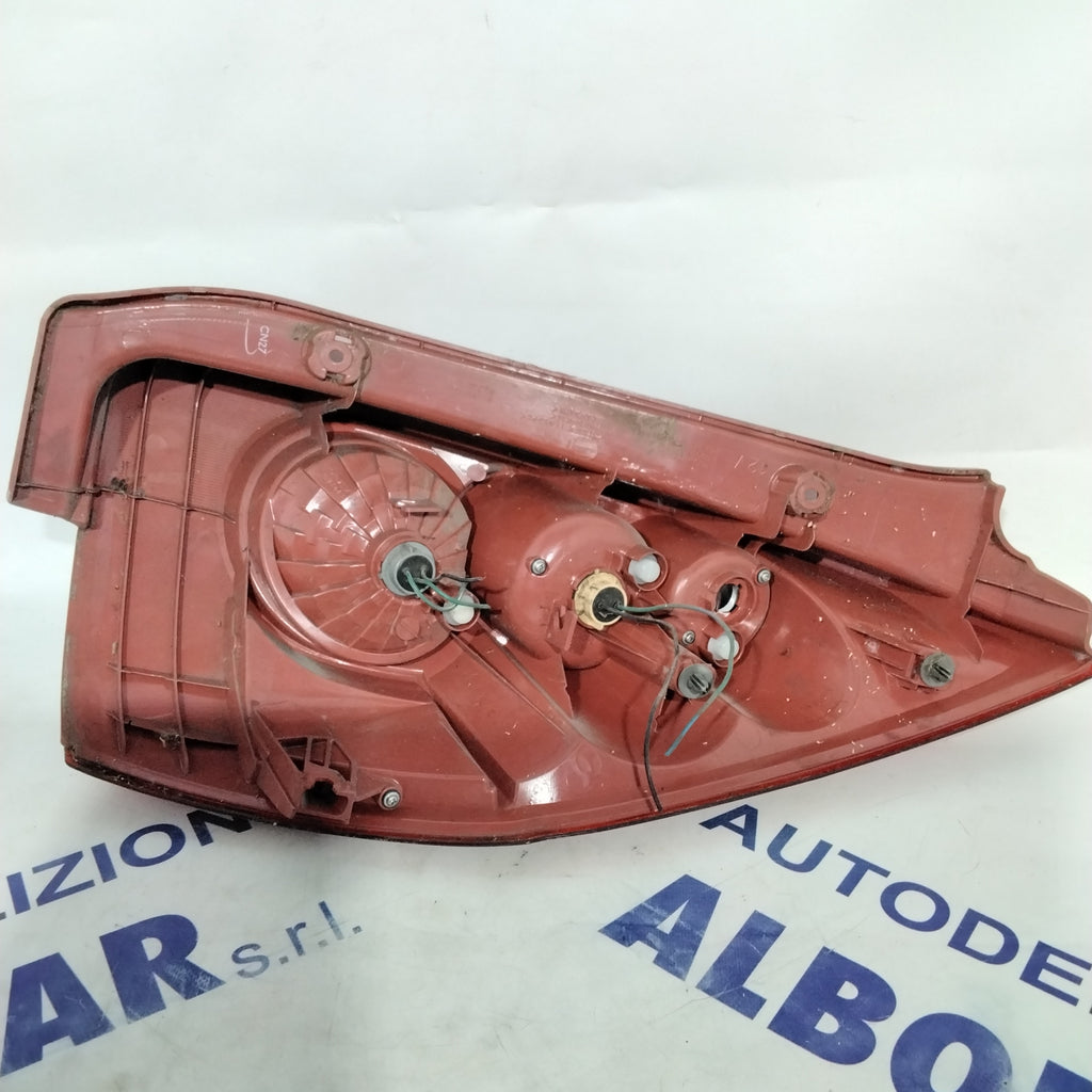 right tail light mazda5 sedan year 2006 code C23551160