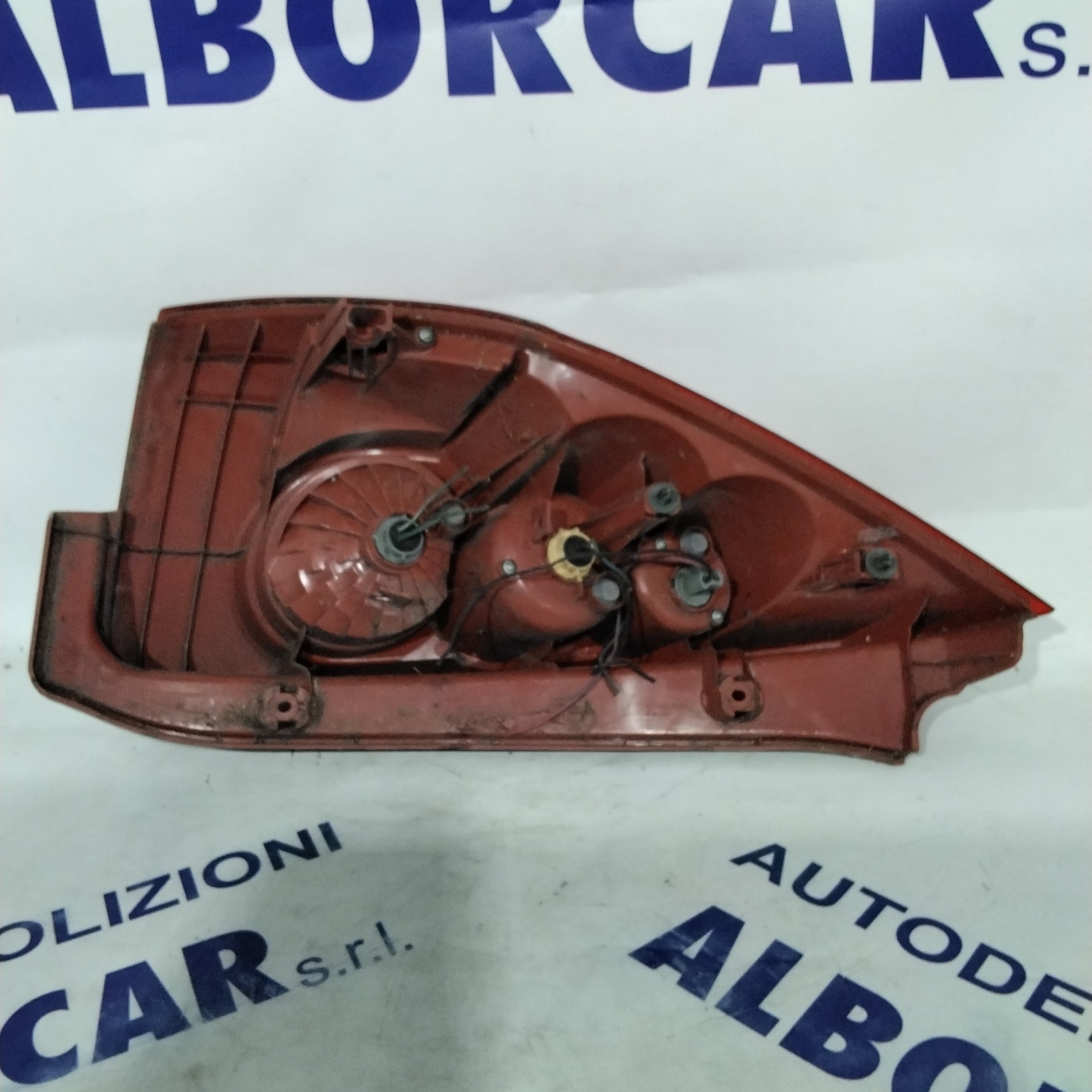 Mazda 5 sedan left stop light year 2006 code: C23551150 (sf9p1)