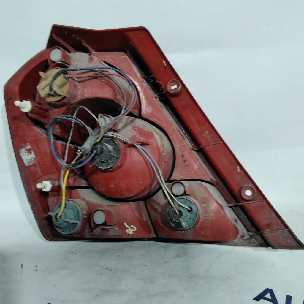 right tail light Chevrolet Kalos year 2006 code 300267R