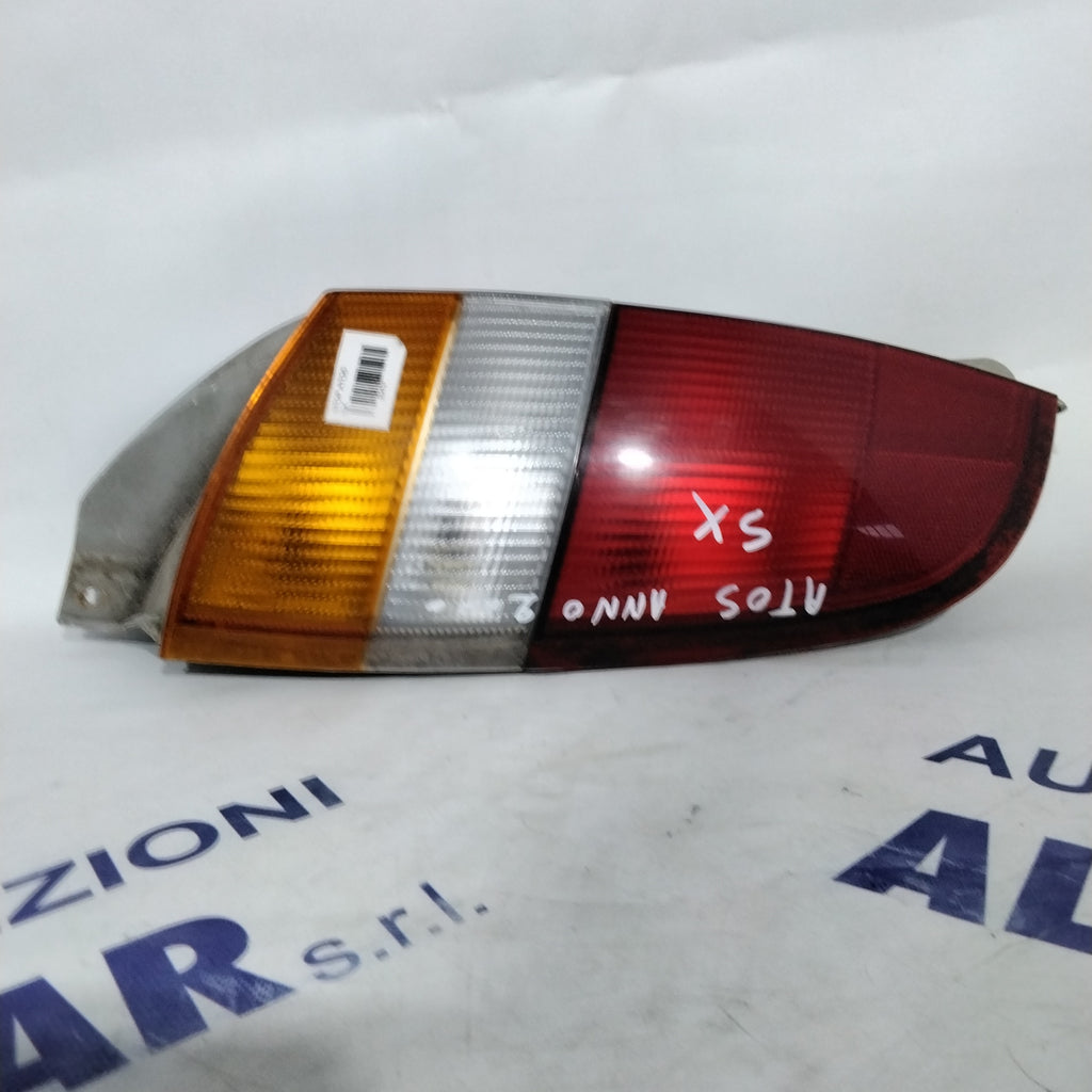 Hyundai Atos left taillight year 2000 code: 92401051 (sf9p2)