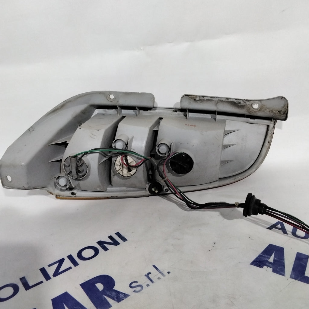 Hyundai Atos rear right tail light year 2000 code: 92402051 (sf9p2)