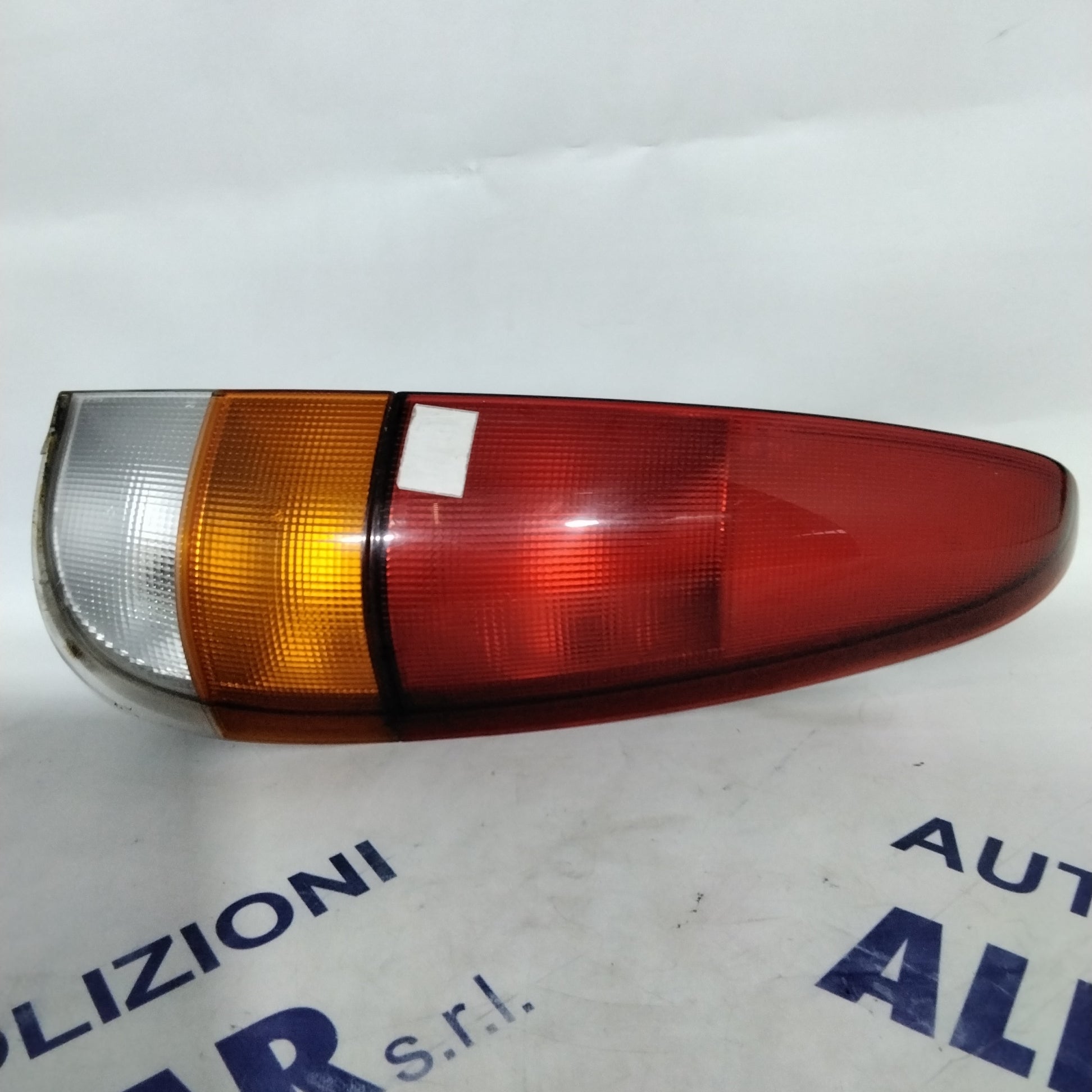 Hyundai Atos left tail light year 2004 (sf9p2)
