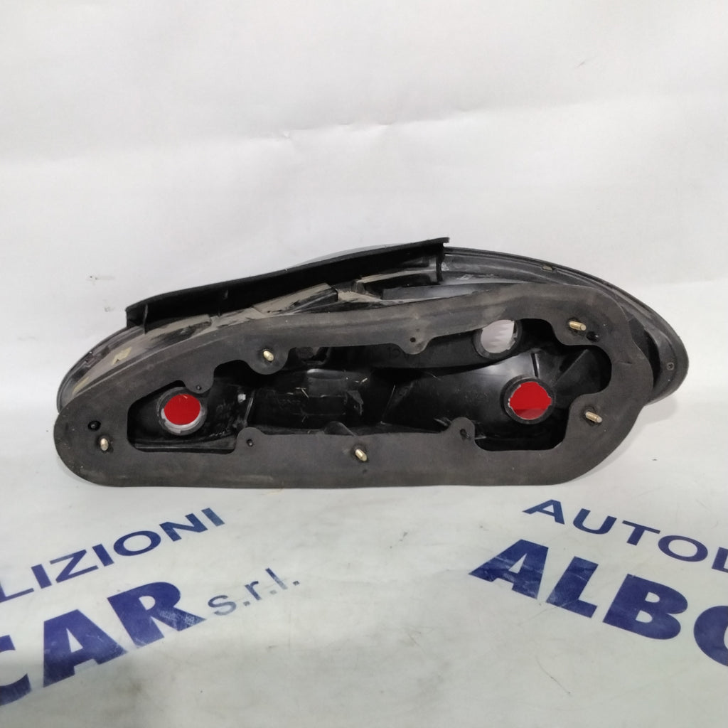 Hyundai Coupe first series right stop lamp 1996 code: 92401270 (sf9p2)