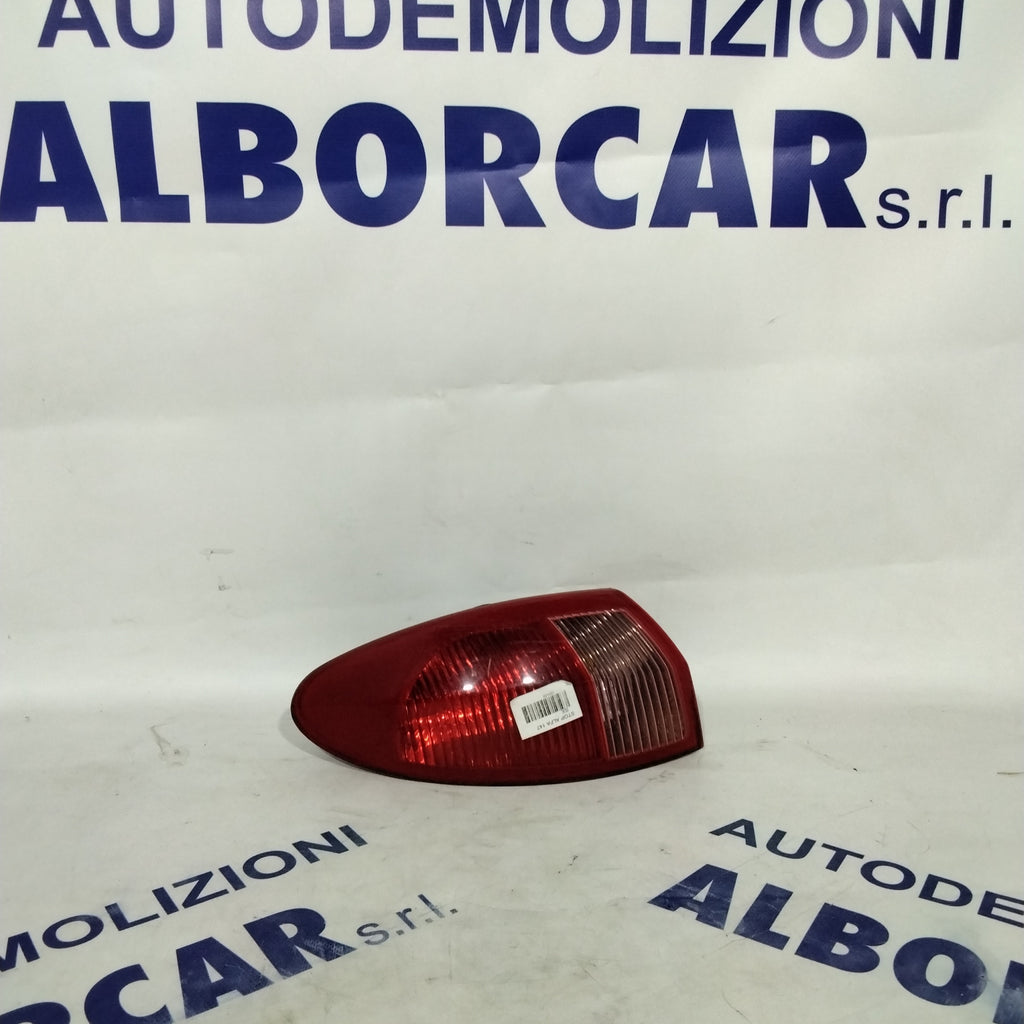 Right tail light Alfa Romeo 147 year 2004 part number: 46556349 (sf9p2)