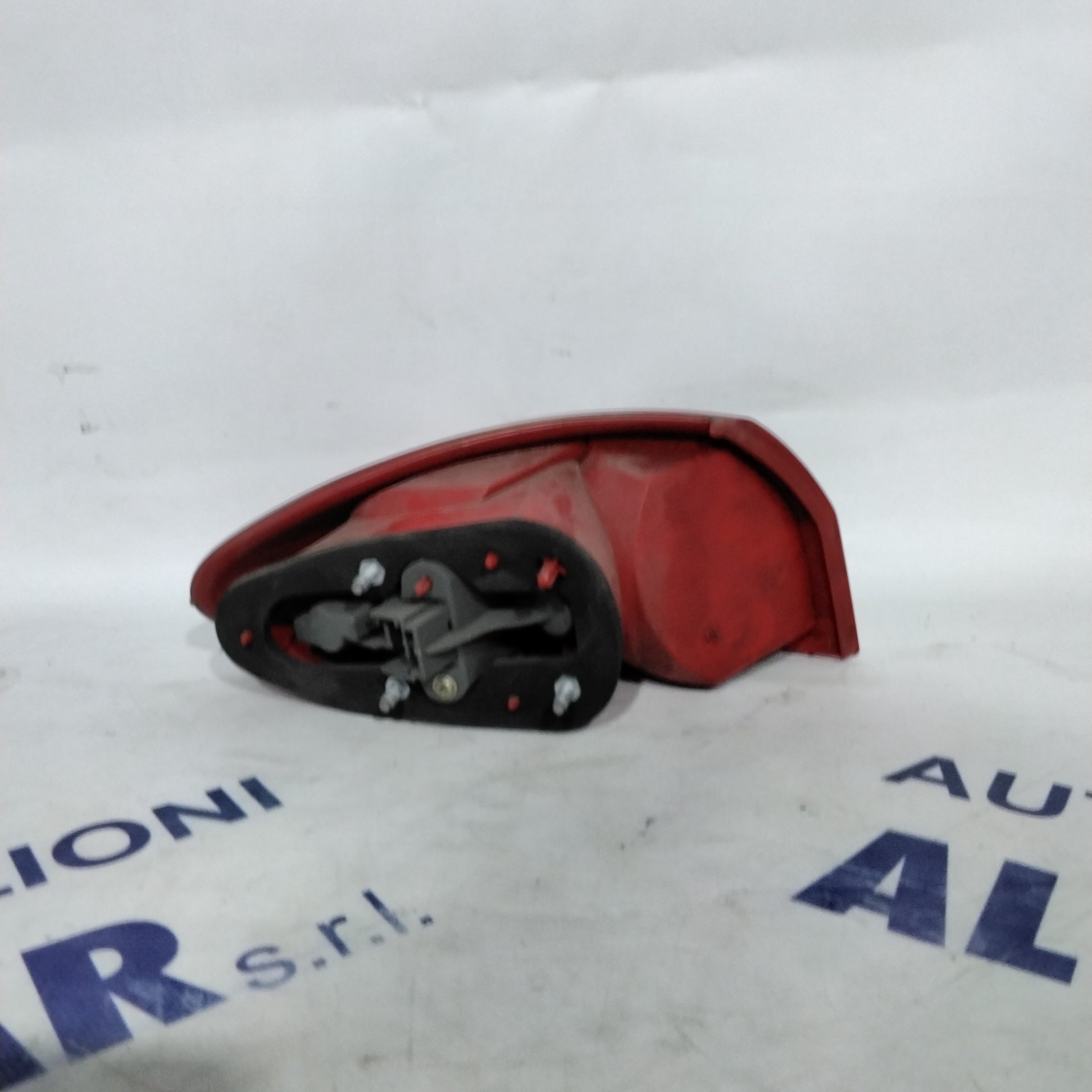 right stop light Alfa Romeo 147 year 2004 code 46556347
