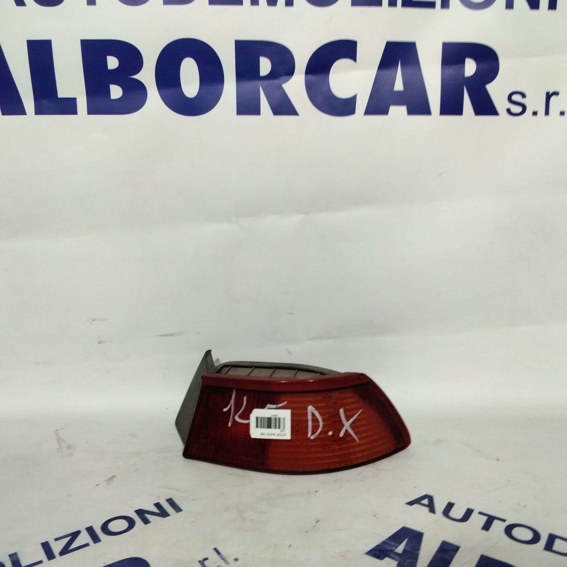 Alfa Romeo 145 right tail light year 1997 part number: 36380748 (sf9p2)