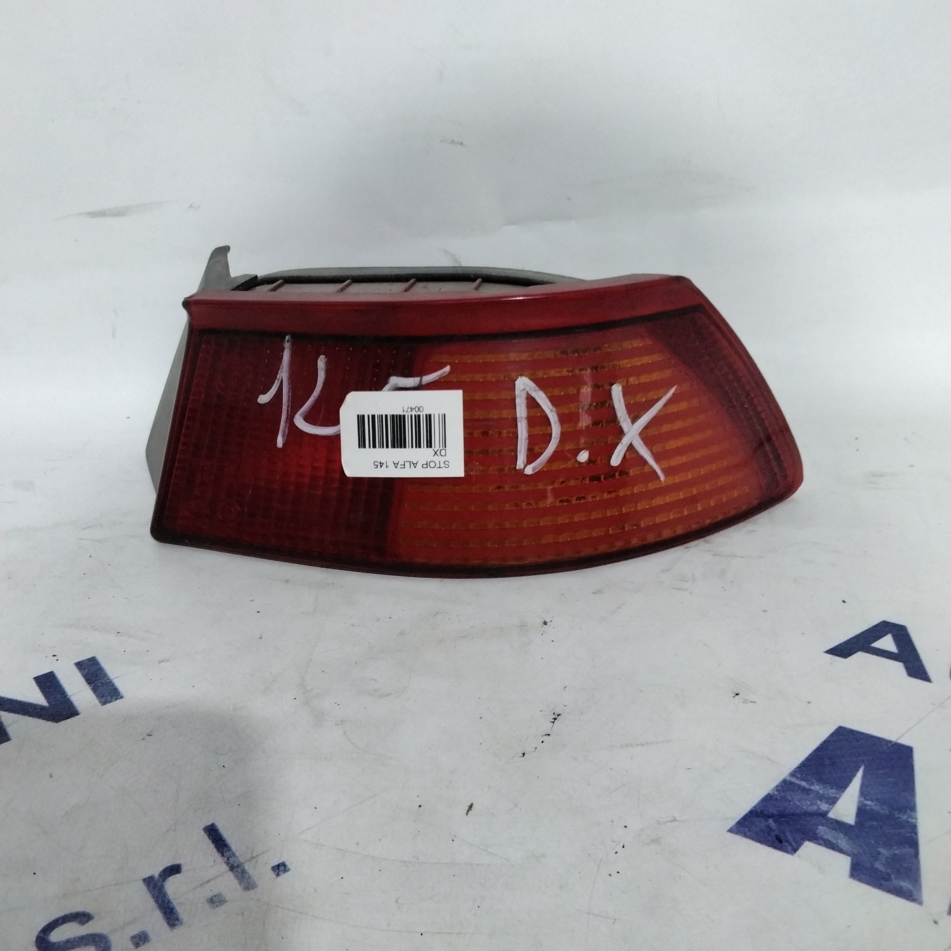 Alfa Romeo 145 right tail light year 1997 part number: 36380748 (sf9p2)