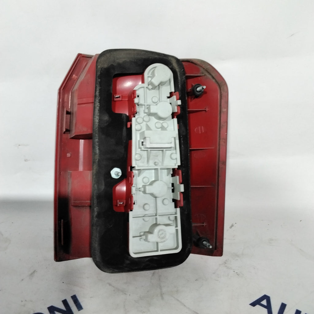 left stop light Audi A2 year 2004 code 286601