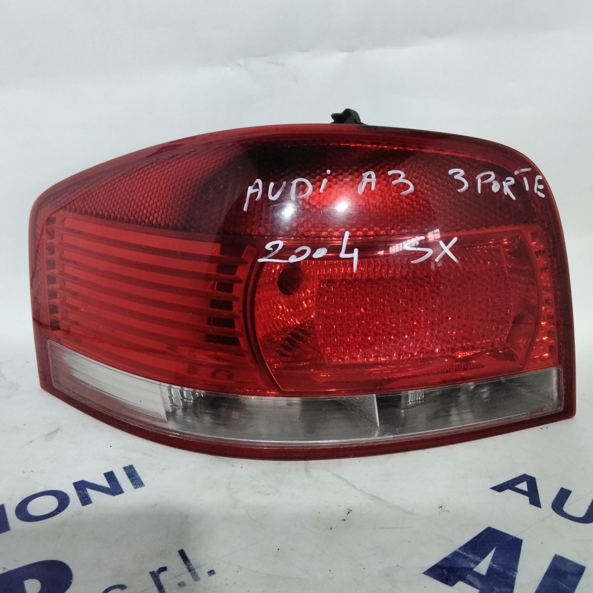 left rear tail light Audi A3 3-door year 2004 part number 8P0945095023S