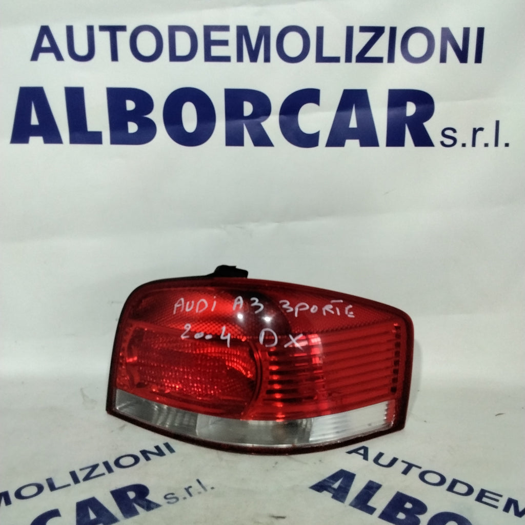 Right stop light Audi A3 3 doors year 2004 code 8P095096023S