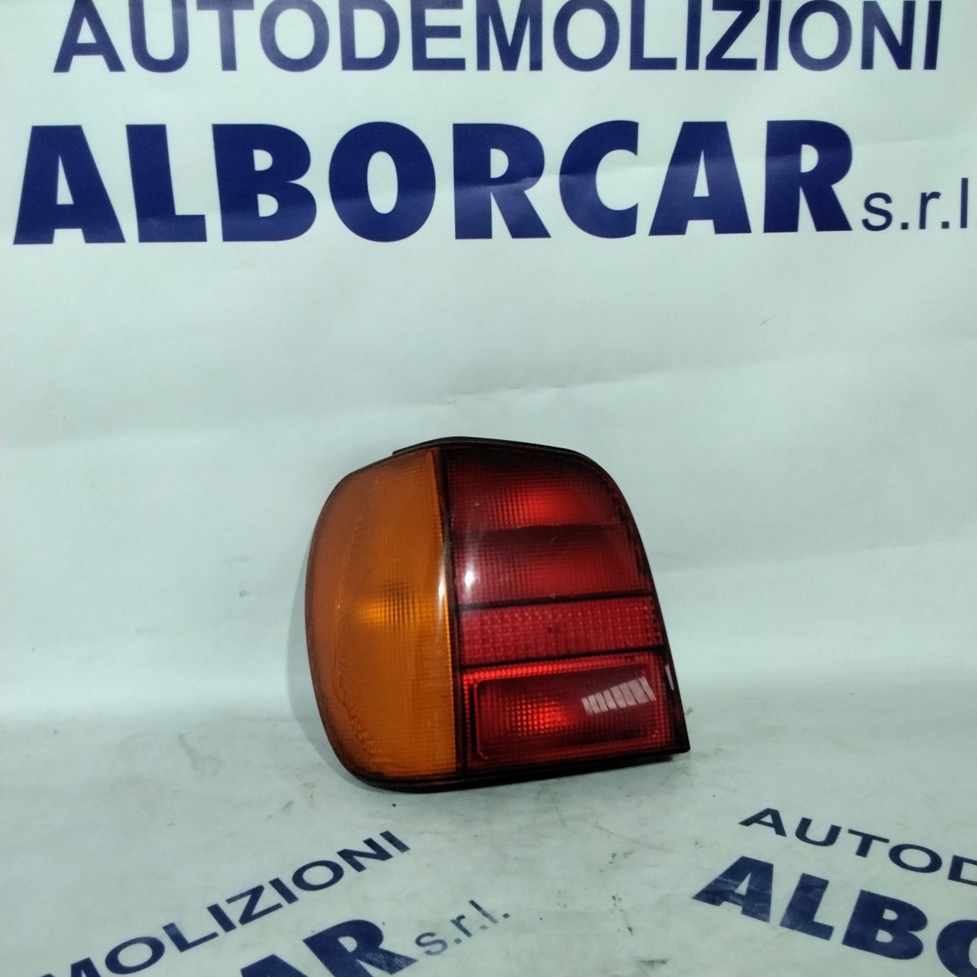 Fanale stop volkswagen polo destro anno 1996 codice: 6N0945095 (sf9p3)