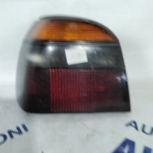 Carica l&#39;immagine nel visualizzatore di Gallery, Fanale stop volkswagen golf 3 sinistro anno 1996 codice: 1H6945111B (sf9p3)
