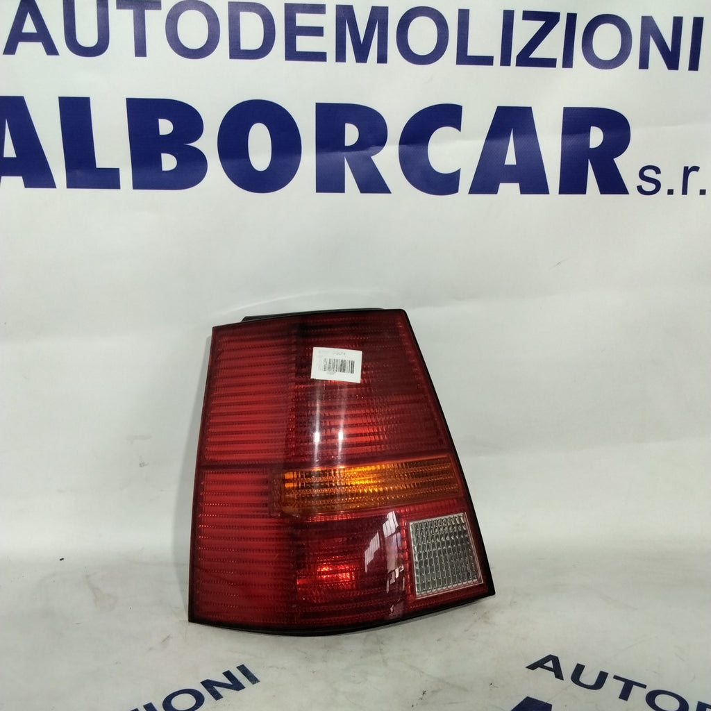 Taillight Volkswagen Golf 4 Variant left year 2002 code: 1J9945257A (sf9p3)