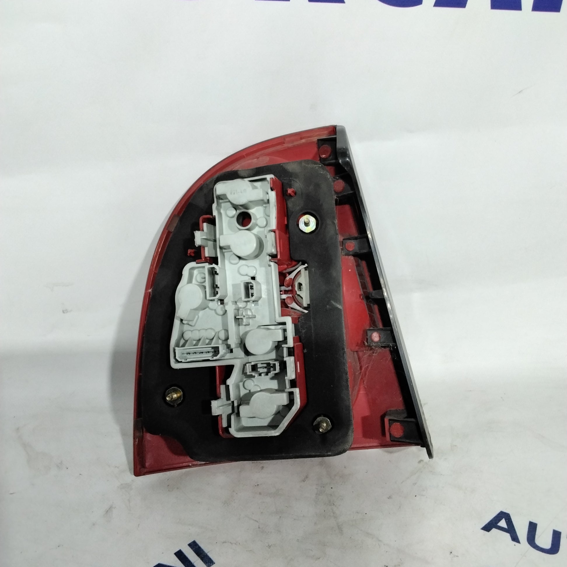 Volkswagen Golf 5 right taillight year 2002 code: 28408014 (sf9p3)