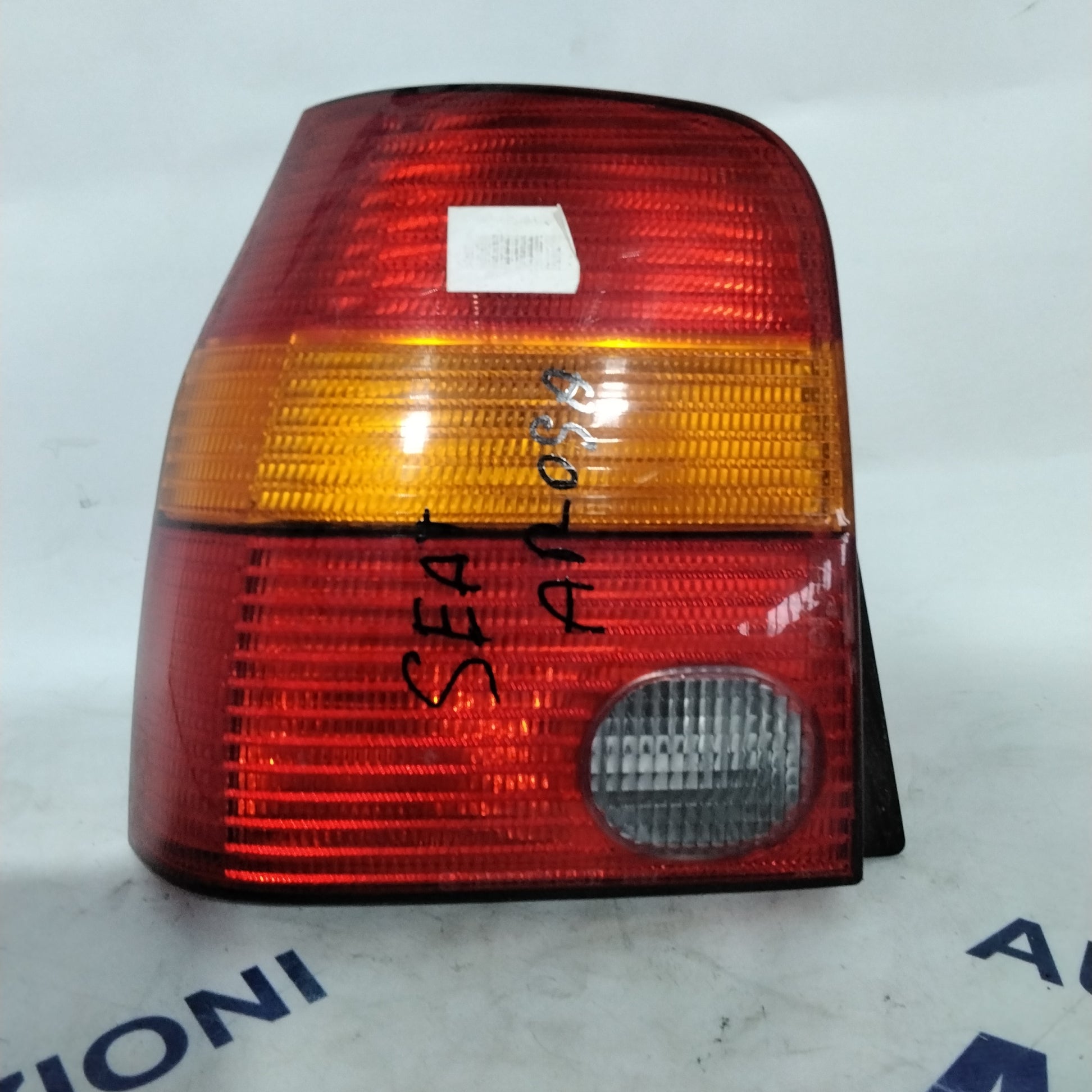 Tail light Seat Arosa left 2000 code: 38030748 (sf9p3)