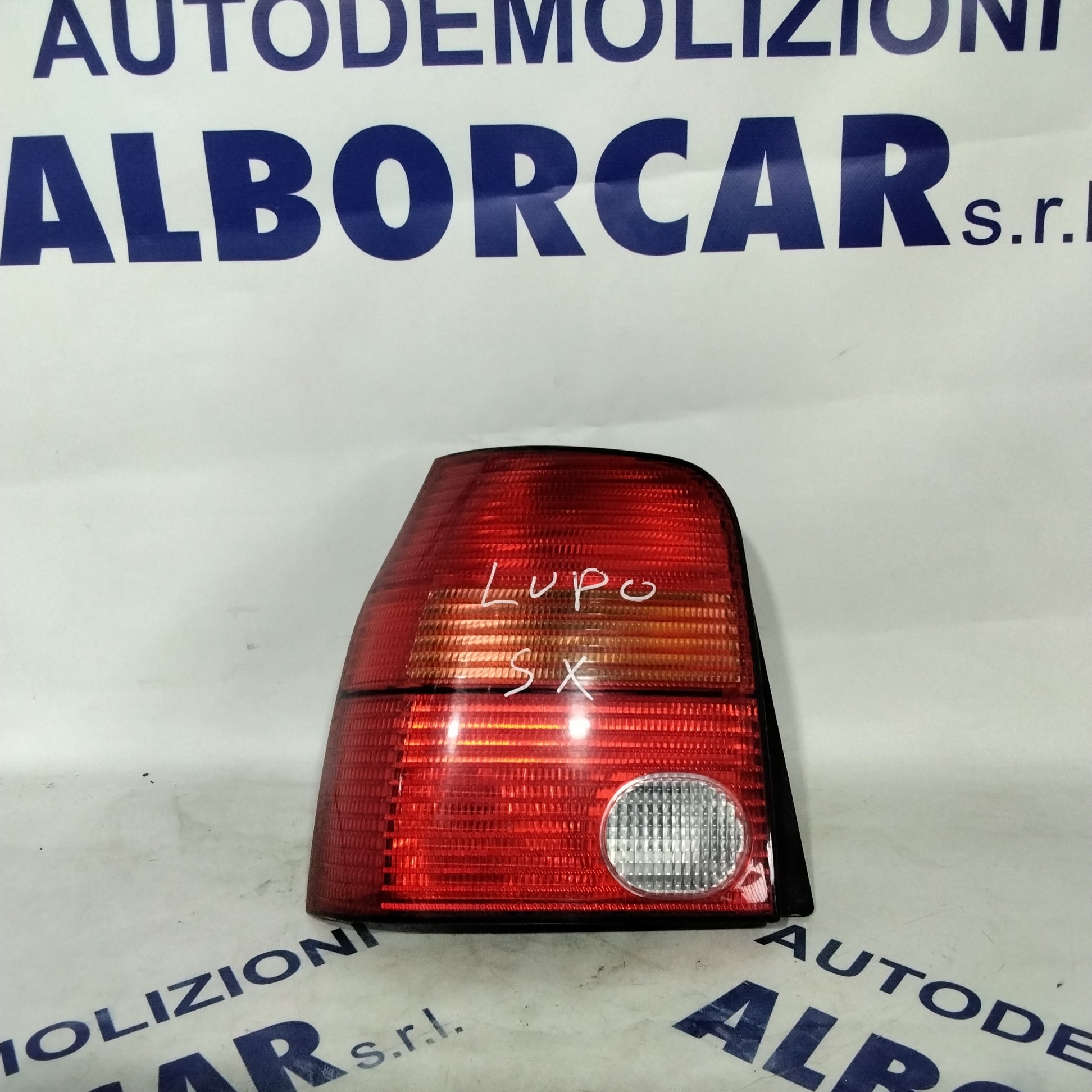 Fanale stop volkswagen lupo sinistro anno 2001 codice: 38030748 (sf9p3)
