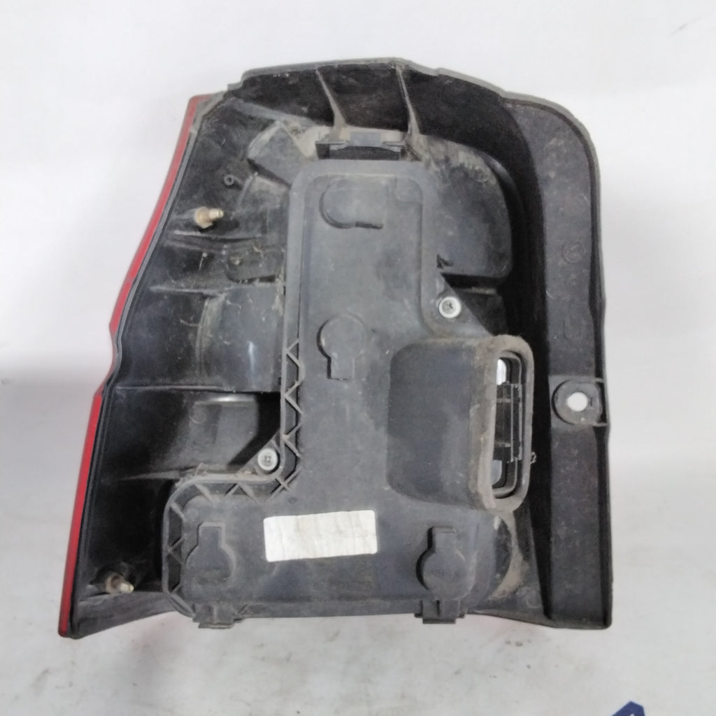 Right rear light Volkswagen Lupo year 2001 code: 38020748 (sf9p3)