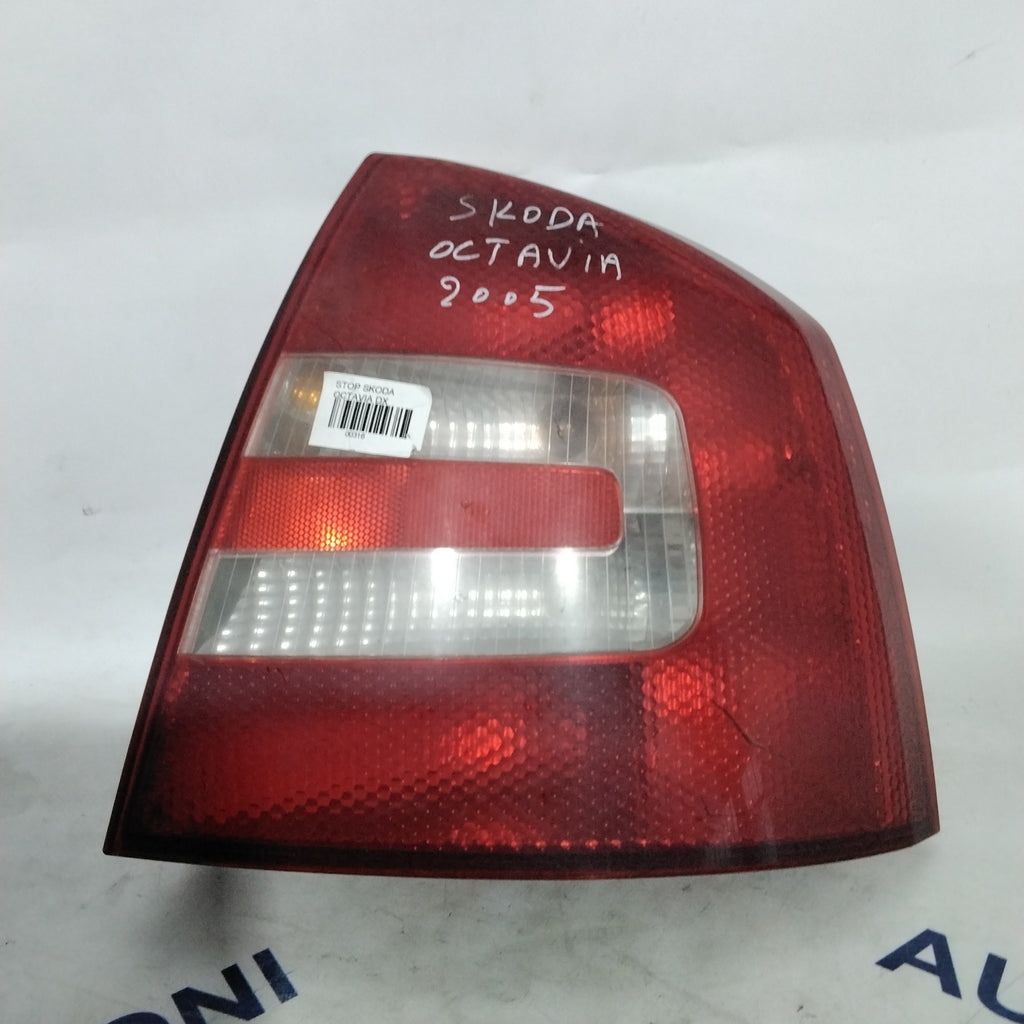 Skoda Octavia right tail light year 2005 code: 1Z5945096A (sf9p3)