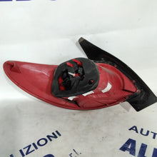 Carica l&#39;immagine nel visualizzatore di Gallery, Fanale stop peugeot 206 destro anno 2009 codice: 118057B (sf9p4)
