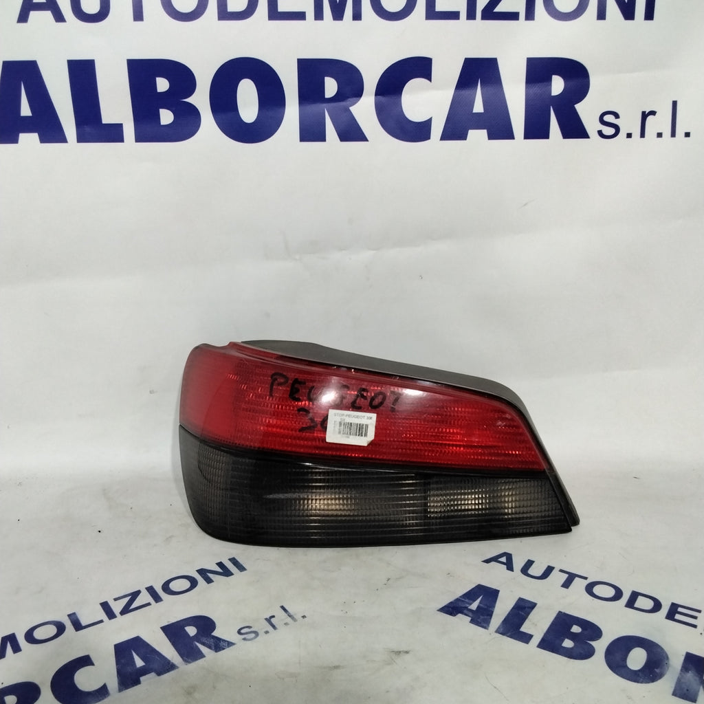 Peugeot 306 rear left tail light year 1998 code: 2321G1 (sf9p4)