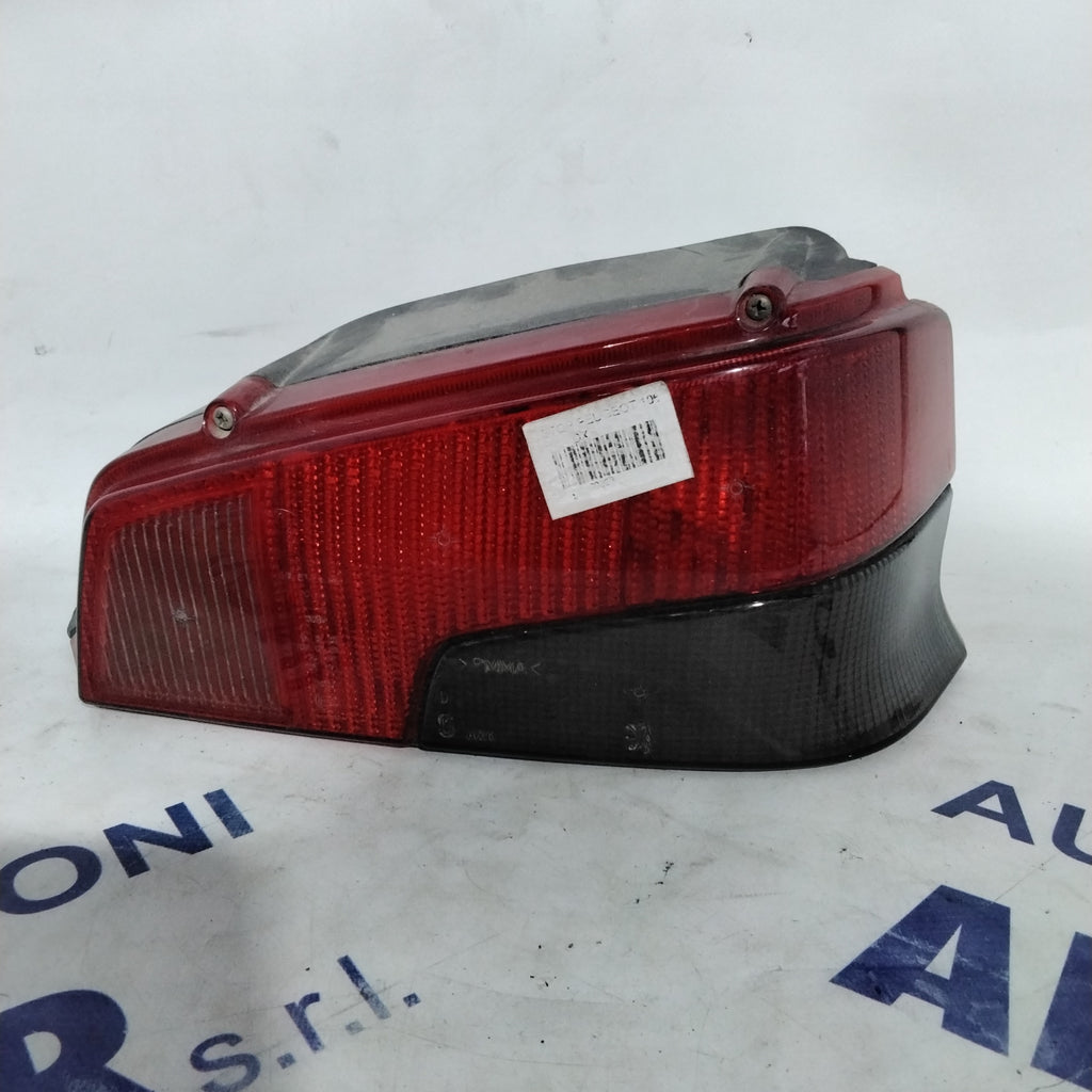 Peugeot 106 right tail light 1997 (sf9p4)