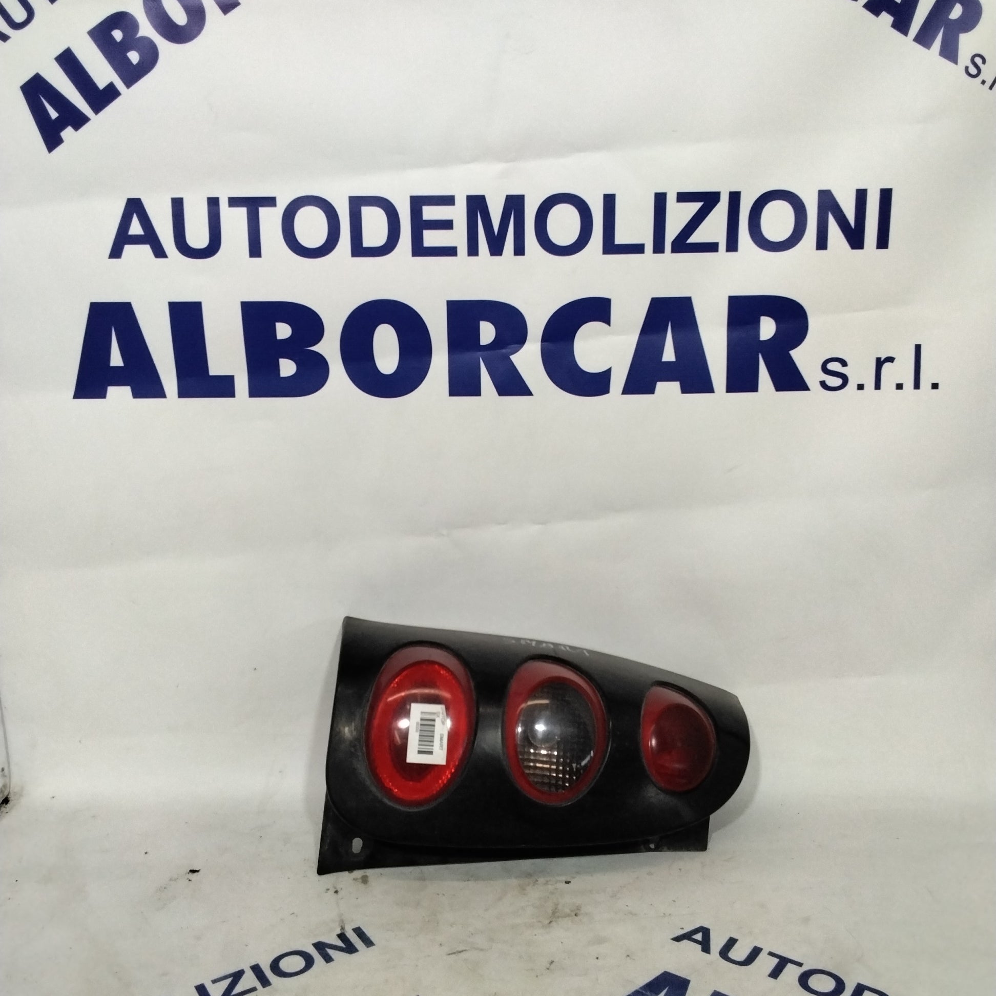 Left smart fortwo coupe stop light displacement: 698 3-door gasoline frame color: gray and black code: 0011644 (sf9p3)