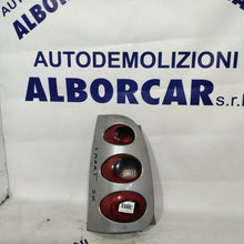 Carica l&#39;immagine nel visualizzatore di Gallery, Fanale stop smart fortwo coupe sinistro cilindrata: 698 3 porte benzina colore cornice: grigia e nera codice: 0011644 (sf9p3)
