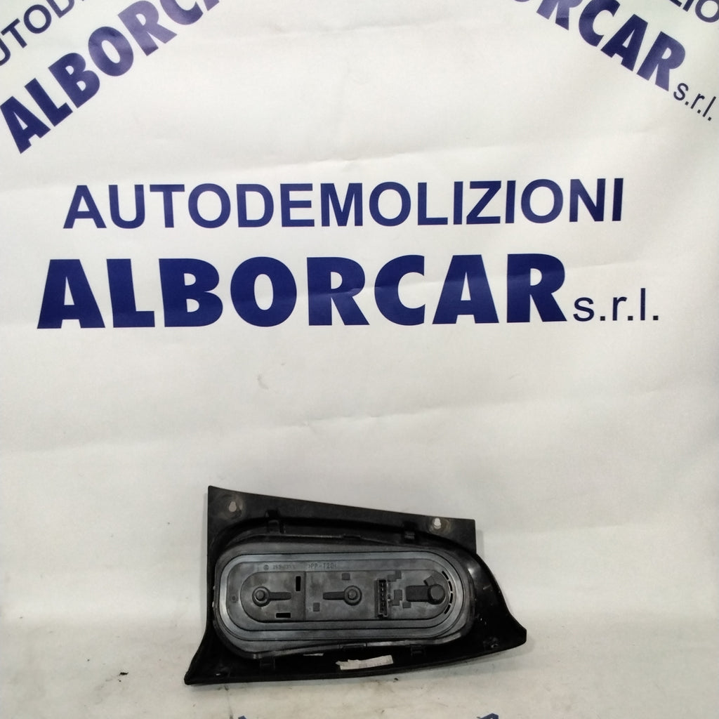 Fanale stop smart sinistro  coupe benzina cilindrata: 600 anno  2002-2004  colore nero con lampadina gialla e bianca codice: 253041L