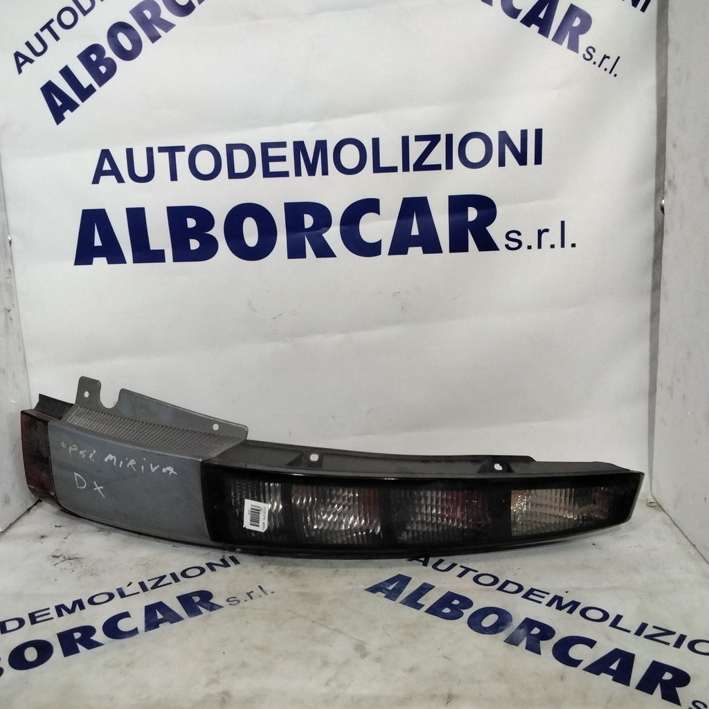 Fanale stop opel meriva destro completo 2003-2008 (sf10p1) disponibile sia con plastica rossa che grigia codice: 93294345